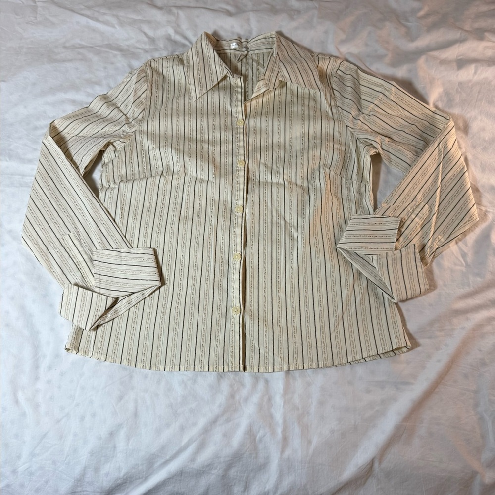 Old Navy Women’s Beige Striped Button Down Shirt